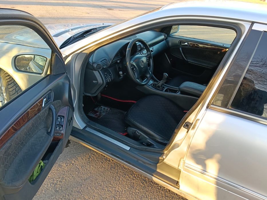 Продам мерседес С 230