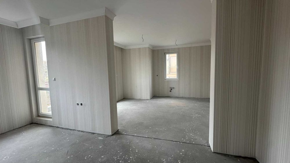 Продава се Тристаен апартамент в Хисаря - 120 кв.м за 1197 €/кв.м - Снимка #12