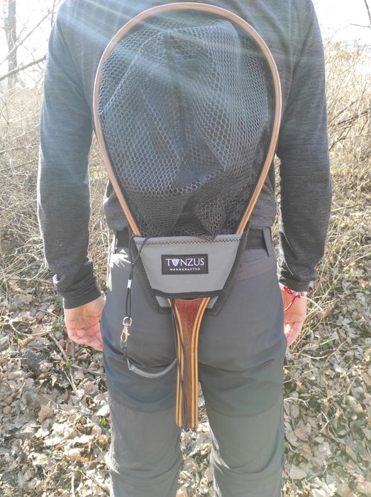 Холдър/държач за мухарски кеп