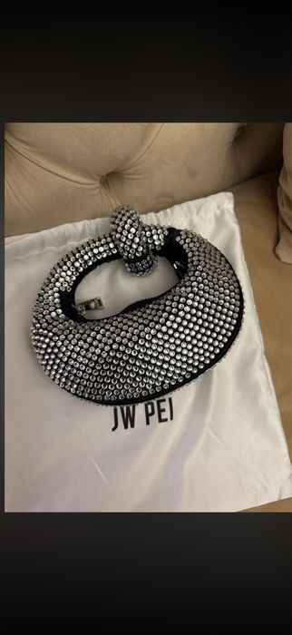 Geanta JW pei noua