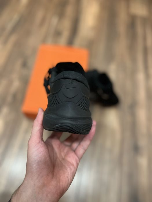 Nike Air Zoom Vomero 15