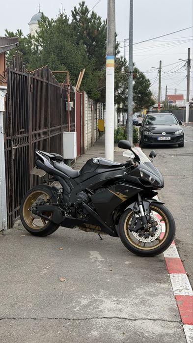 Yamaha R1 2008 rn19
