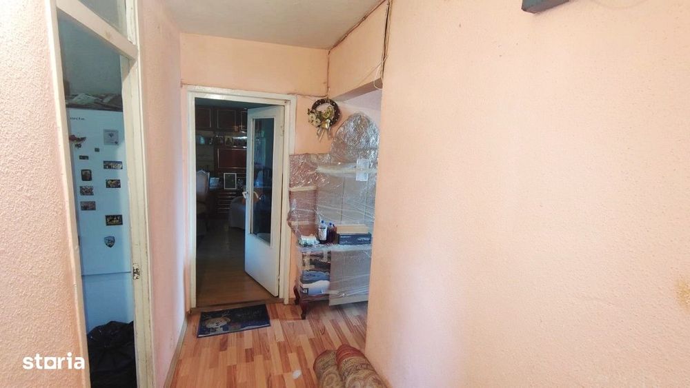 Apartament 4 camere, et.2/4, 79.8 mp, spatios, Dambul Rotund