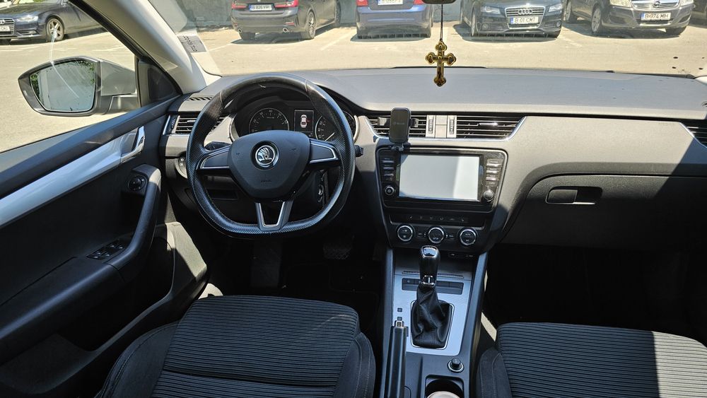 SKODA Octavia 2015 — imagine 5