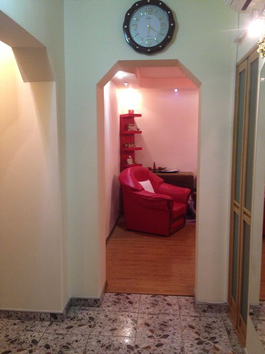 Închiriez Apartament 3 Camere Central