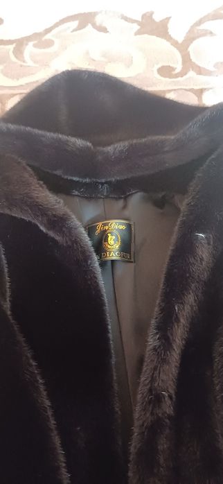 Продам шубу норковую