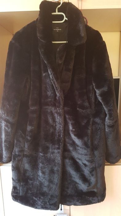 Черно дълго  пухче