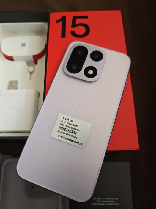 Oneplus 15 16/512 Нов с глобален ром