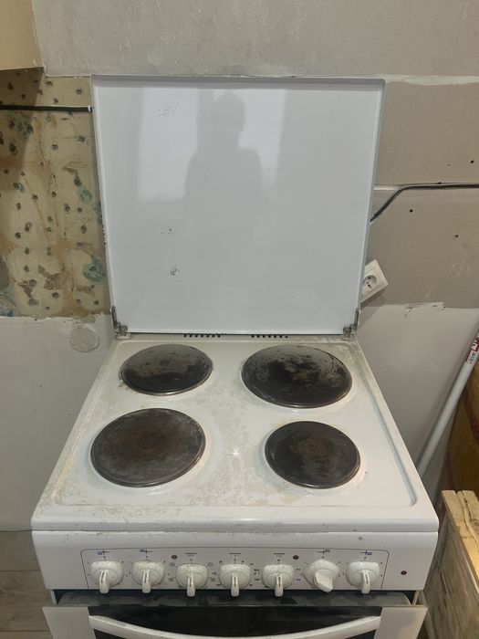 Продам электроплиту