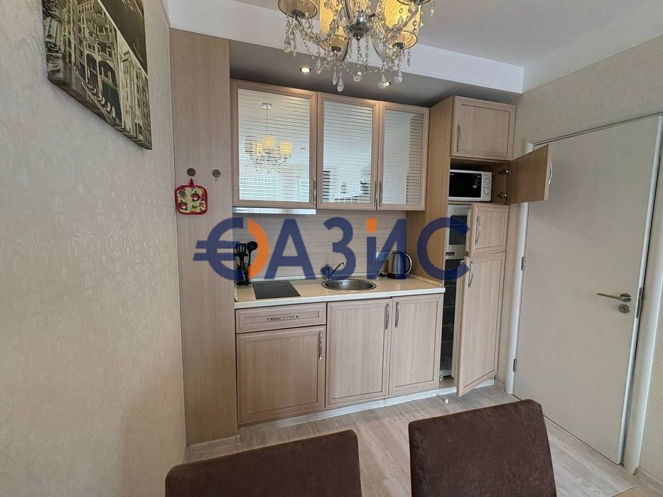 Продава се Двустаен апартамент в к.к. Слънчев бряг - 48 кв.м за 1052 €/кв.м - Снимка #12