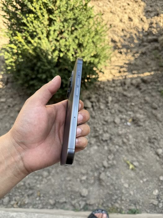 iPhone 15 Pro CH/A 128 GB Dual sim