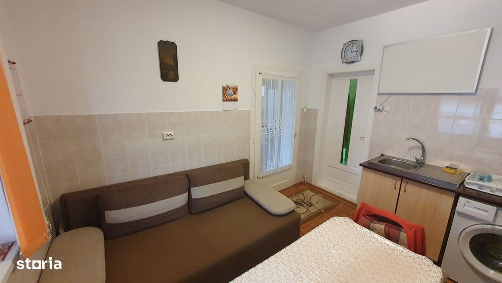 Casa Miercurea Nirajului cu teren, garaj si livada