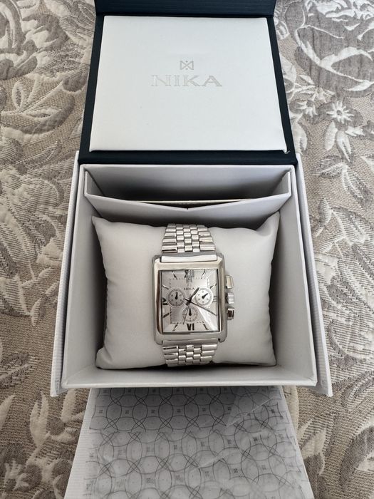 Серябренные часы Ника