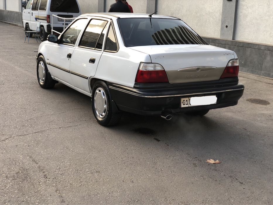 Срочно продается Нексия 1