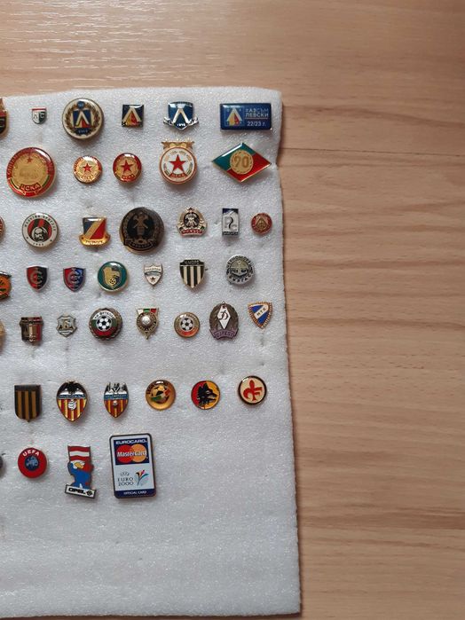 Колекционерски футболни значки