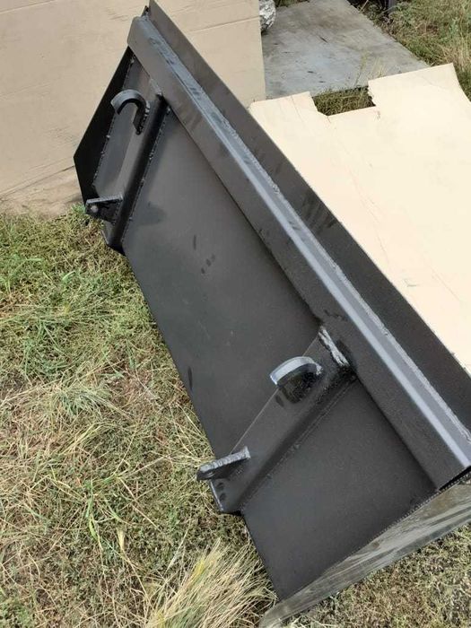 Ковш шириной 1.8 м для КУН 0,8