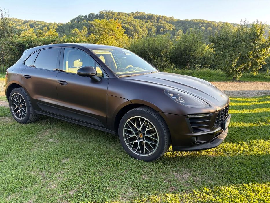 Porsche Macan Masina