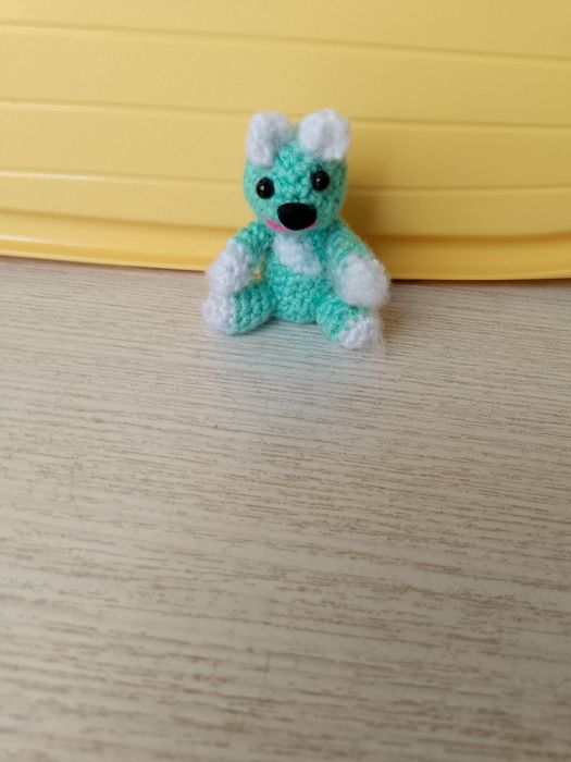 Продам игрушки,вязаные крючком