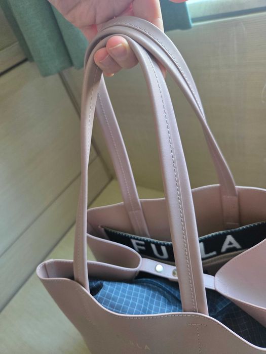 Чанта Furla LOLA M tote bag