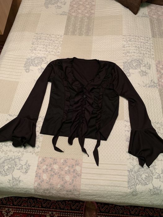 Продавам дамски ризи,  официално сако, панталони