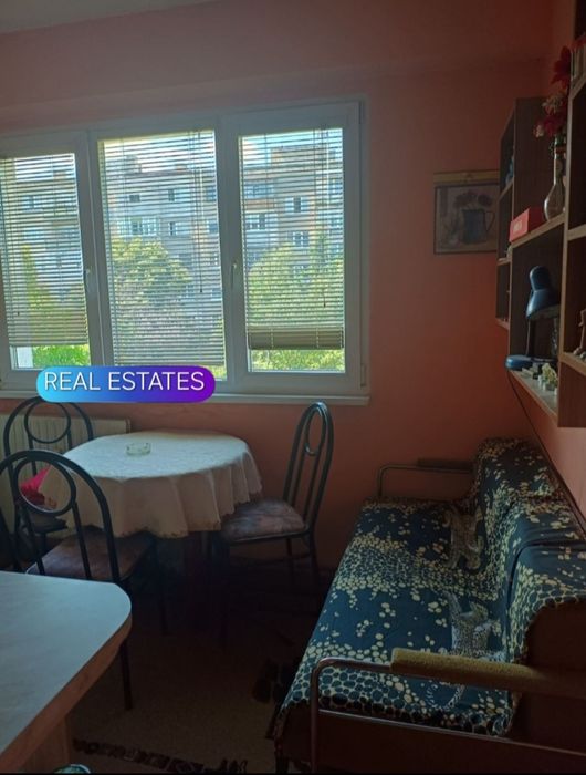 Дава се под наем Двустаен апартамент в София, Борово - 50 кв.м за 408 € - Снимка #1