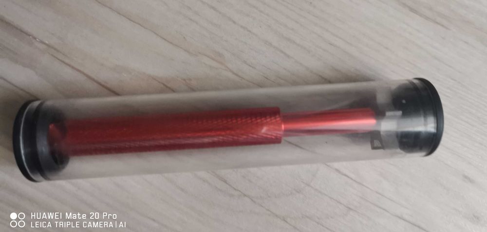 Уред за почистване на голф стикове