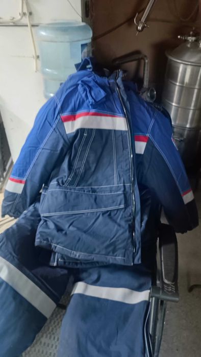 Спецодежда, спецобувь, дождевики