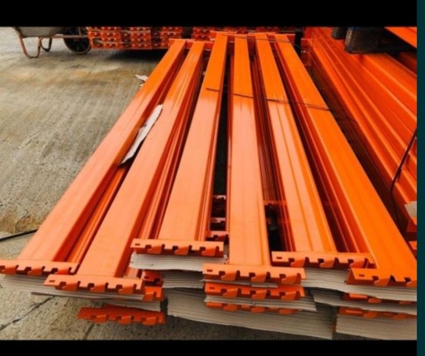 Vând rafturi metalice profesionale reglabile la super preț