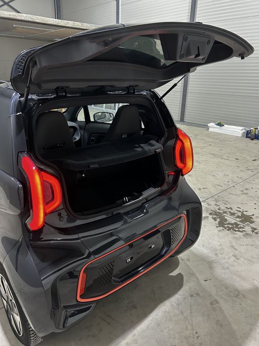 XEV Yoyo Electric Keyless/Panoramic/AC