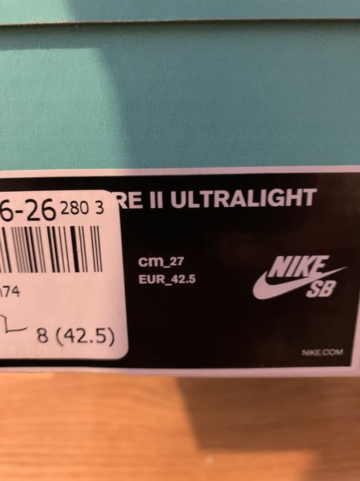 Pantofi sport Nike (marime 42,5)