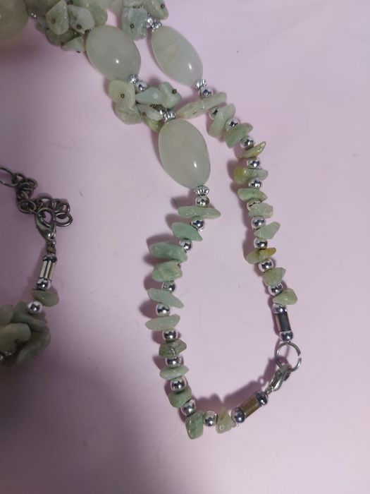 Набор бижутерии.