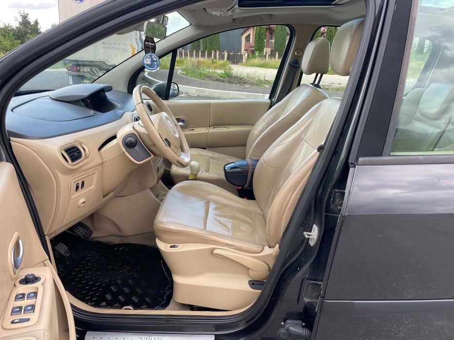 Renault Modus " Inițiale Paris -1.6 benzina 2005 Euro 4