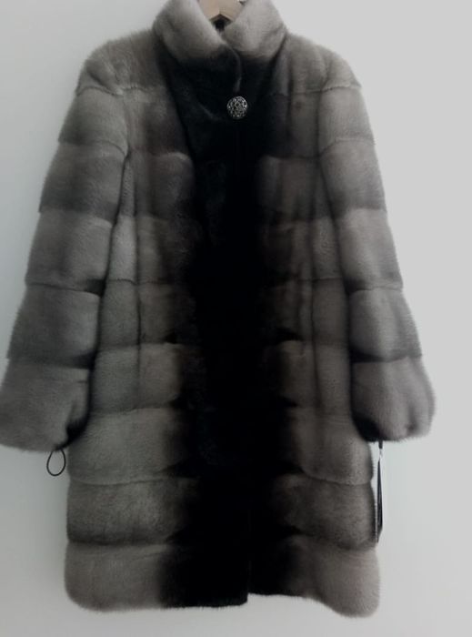 Продам норковую шубу.