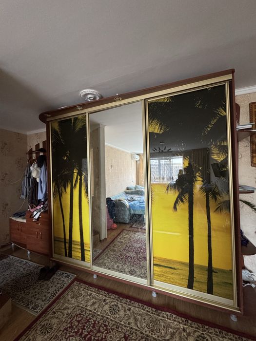 Продам шкаф прихожую