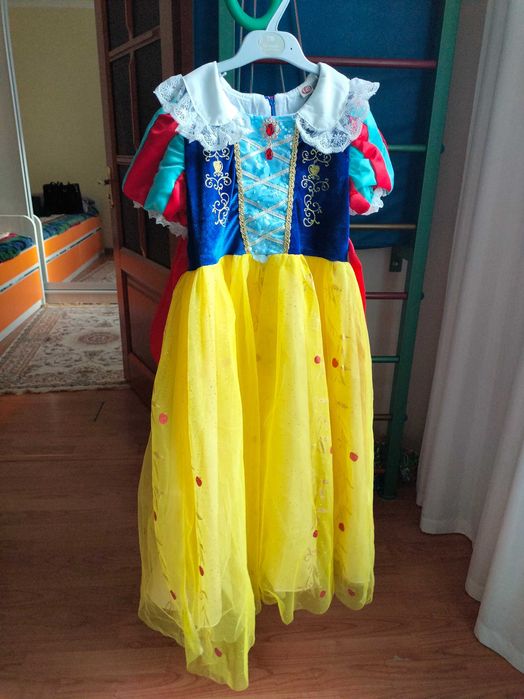 Продам костюм "Белоснежка"
