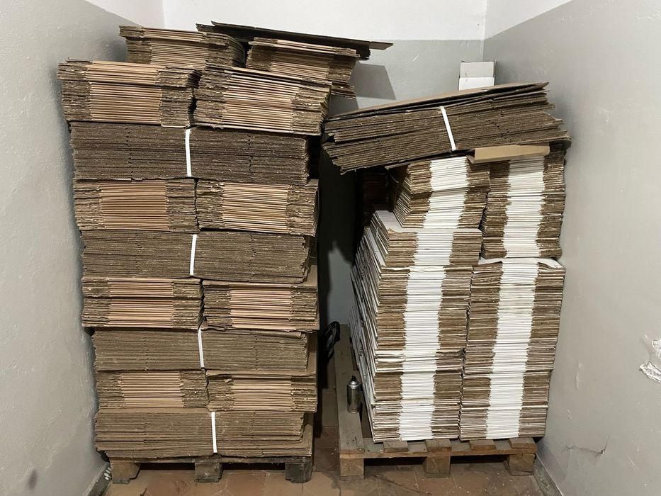 Продам картонные коробку