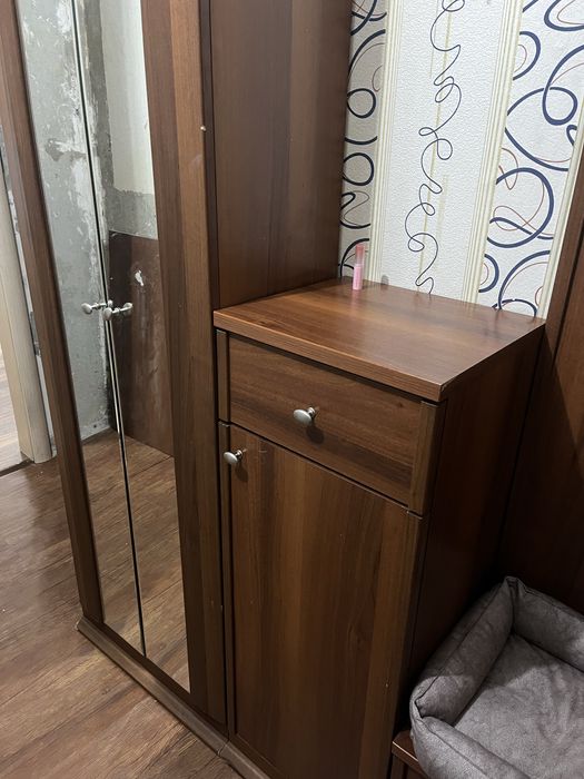 Продам хорошую прихожую