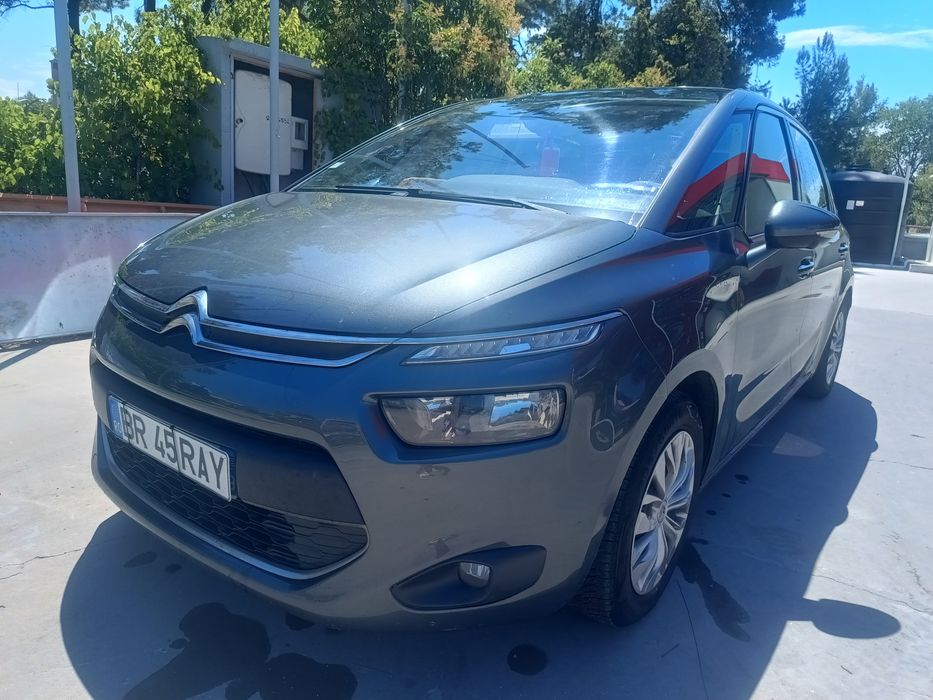 Vând Citroen C4 Picasso 1.6 EHDY cel mai economic motor