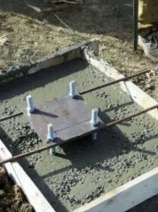 Vand structura metalica 8m x 24m, din stoc propriu, avem si alte marimi pe stoc