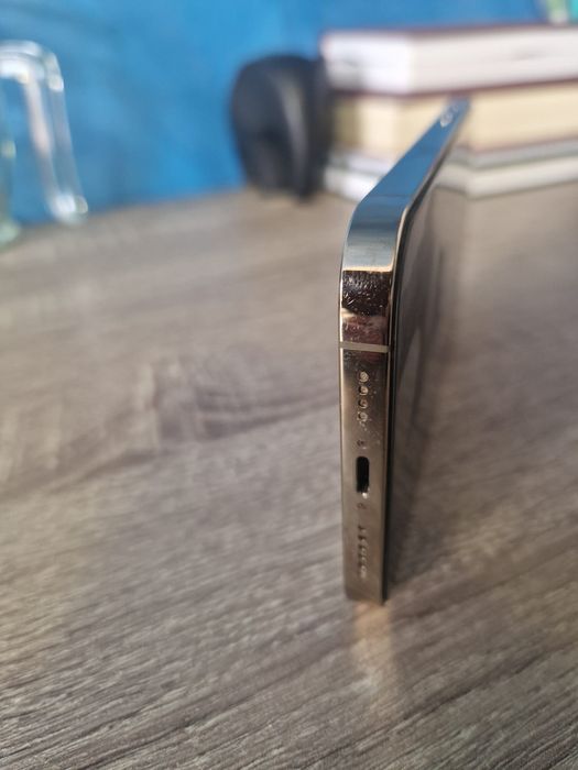 Vând iPhone 12 Pro Max Gold, 128 GB impecabil
