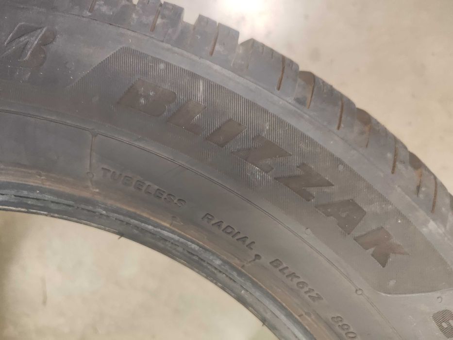 4бр.зимни гуми 215/60/17 Bridgestone