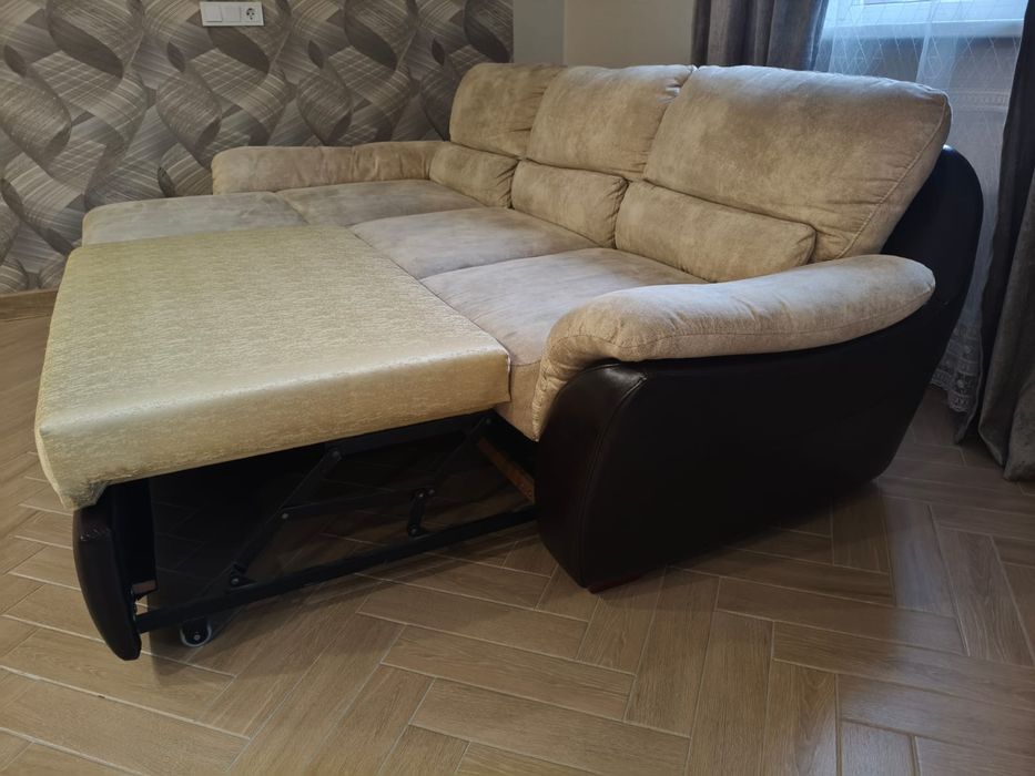 Продам диван угловой