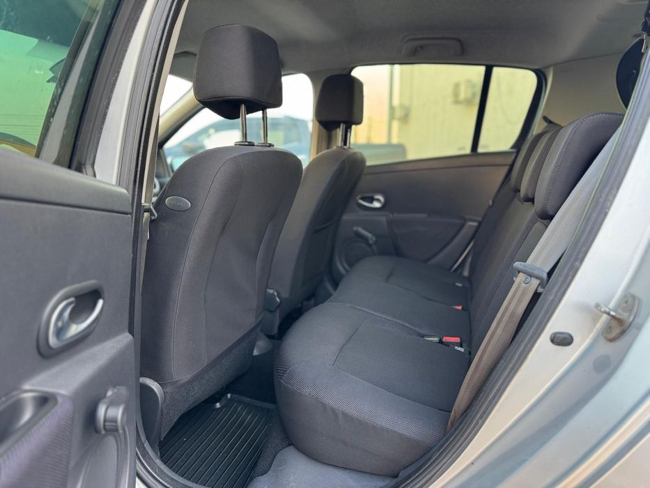 Renault Clio 1.6