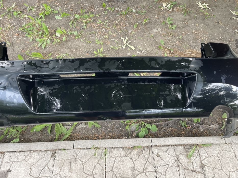 Продам передний и задний бампер Лада Гранта