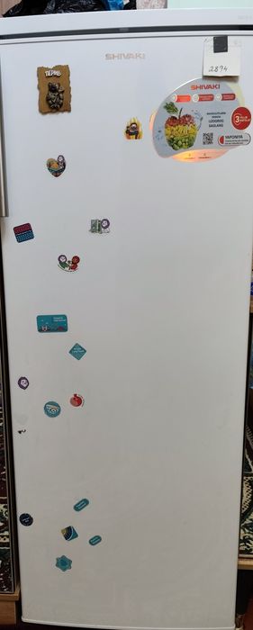 Холодильник сотилади