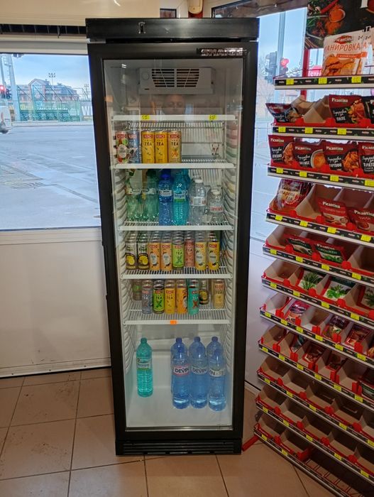 Хладилна витрина