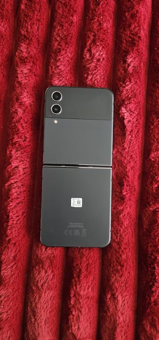 Samsung Z flip 4 5G 128gb