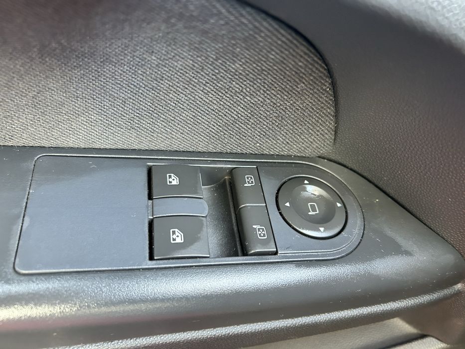 Vand opel astra h hatchback 1,6 benzina 2008