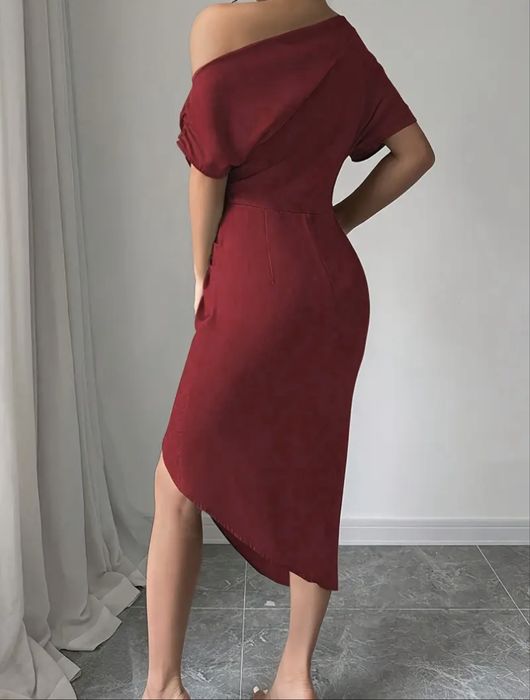 Продам новое платье