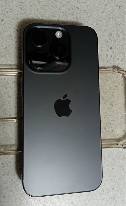 Vând iPhone 15 PRO, GARANȚIE, stare perfectă